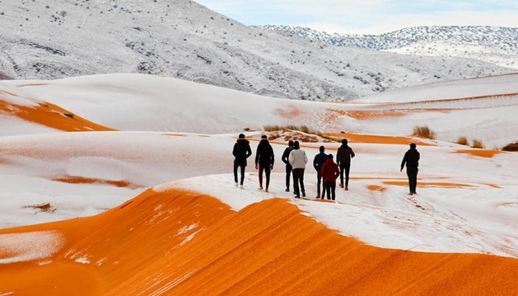 В пустыне Сахара выпал снег – ВИДЕО
