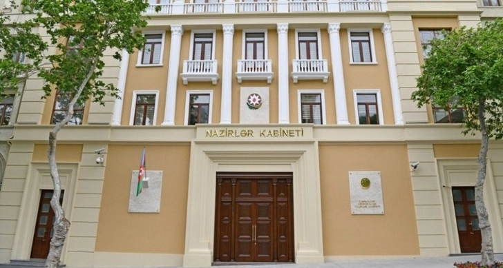 В Азербайджане возобновляется учебный процесс