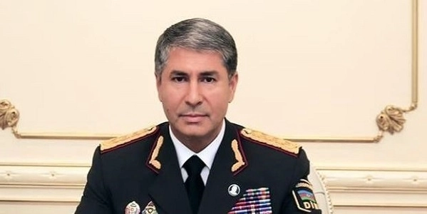 Вилаят Эйвазов отправил полковника в распоряжение