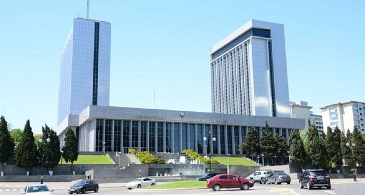 Представлена повестка первого заседания весенней сессии парламента Азербайджана