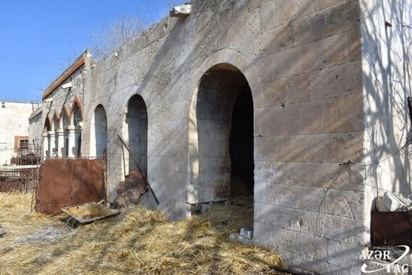 Media.az - Новости Азербайджана - Дворец Панахали хана подвергся вандализму со стороны армян - ФОТО