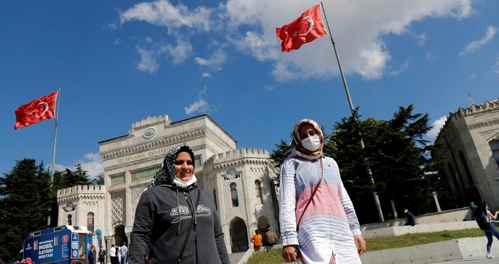 В Турции зафиксировали случаи заражения еще двумя штаммами коронавируса
