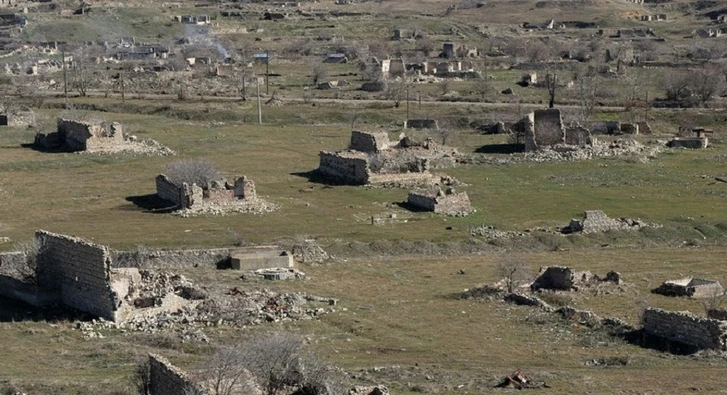 Замминистра: Украина осуждает факты разрушения памятников культуры в Карабахе