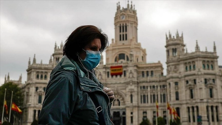 Число случаев COVID-19 в Испании превысило три миллиона