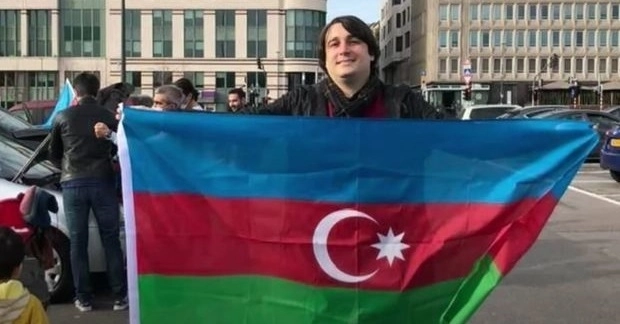 Азербайджанец Яшар Ахмедов - сотрудник компании Amazon - ВИДЕО