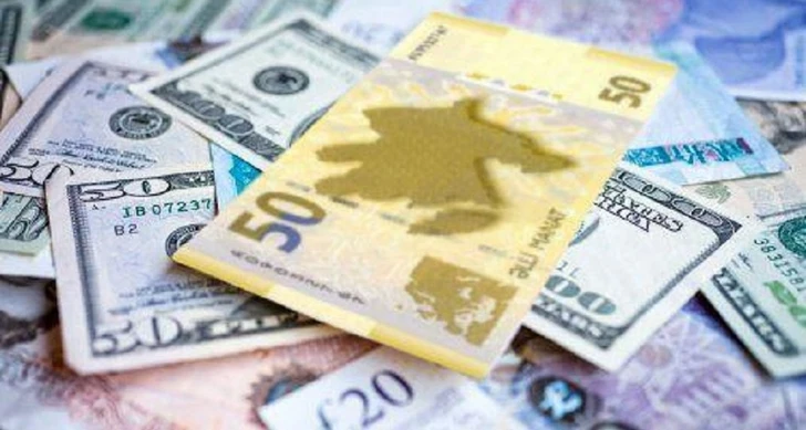 На уходящей неделе евро и лира укрепились к манату