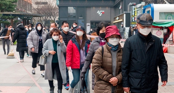 Власти Южной Кореи продлили меры социального дистанцирования на две недели