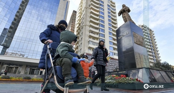 Азербайджан чтит память жертв Ходжалы - ФОТО