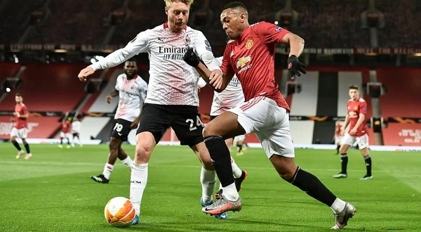 «Манчестер Юнайтед» сыграл вничью с «Миланом» в первом матче 1/8 финала Лиги Европы
