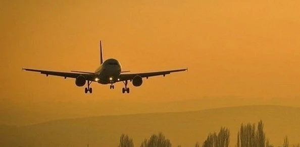 Украина возобновила авиасообщение с Азербайджаном - ВИДЕО