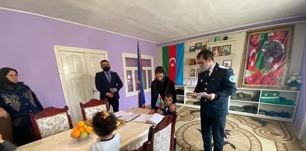 20 членов семей шехидов и ветеранов получили гражданство Азербайджана - ФОТО