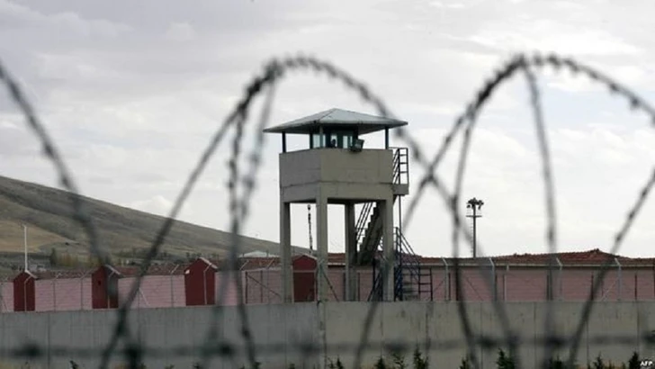 13 заключенных освобождены из исправительного учреждения №1 - ФОТО