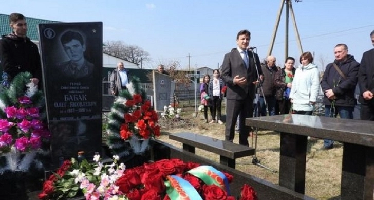 Азербайджанская диаспора Украины поздравила мать легендарного «Бабека» с Новруз байрамы