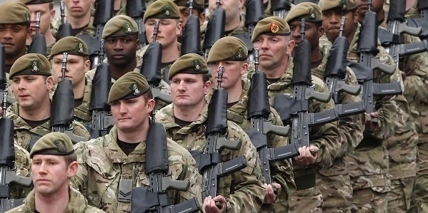 Великобритания, впечатлившись победой Азербайджана в Карабахской войне, модернизирует армию