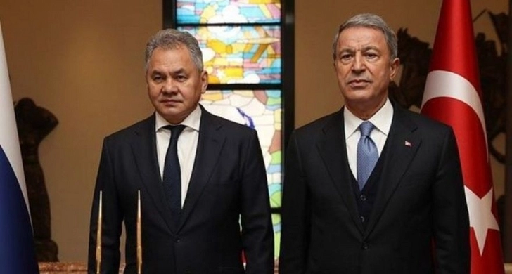 Министры обороны Турции и России обсудили Сирию