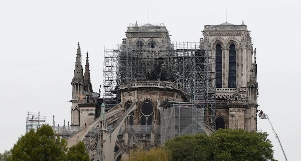 Власти Франции одобрили проект восстановления деревянного каркаса крыши собора Нотр-Дам