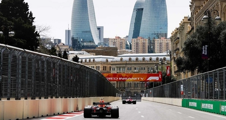 На трассе «Формулы-1» в Баку начнут устанавливать бетонные блоки