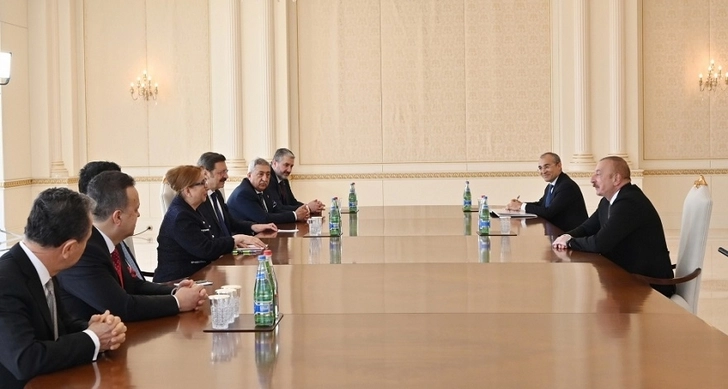Президент Азербайджана принял делегацию во главе с министром торговли Турции - ФОТО