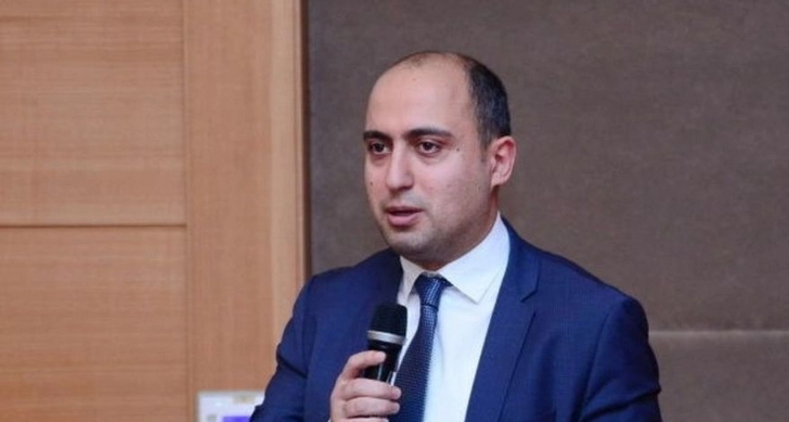Министр образования Азербайджана назвал сроки возобновления традиционного формата обучения в школах