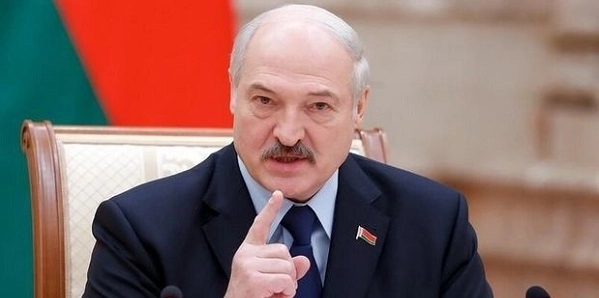 Лукашенко дал белорусским министрам поручение в Баку - ВИДЕО