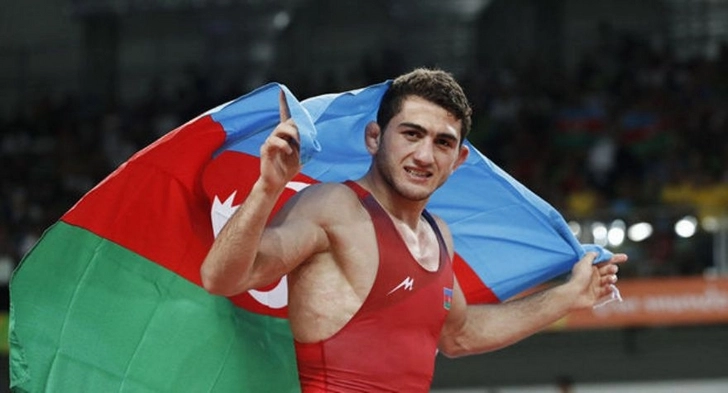 Известный азербайджанский борец во второй раз стал отцом - ФОТО