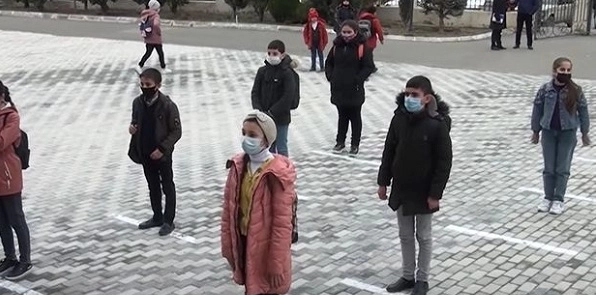 Baku TV подготовил репортаж о ситуации с коронавирусом в школах Кельбаджарского района - ВИДЕО