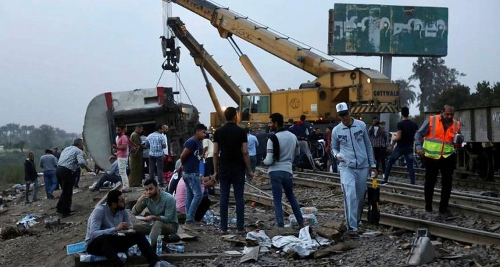 Названо число жертв железнодорожной аварии в Египте