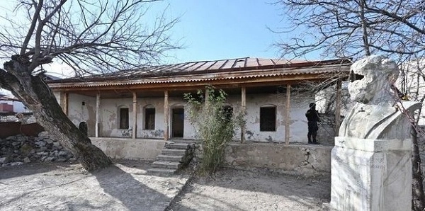 Стало известно о том, как будет осуществляться реставрация дома-музея Бюльбюля в Шуше