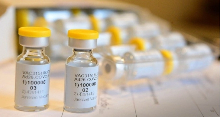 Регуляторы США разрешили возобновить использование вакцины от Johnson & Johnson