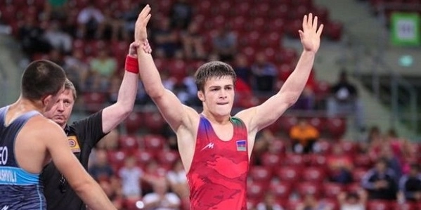 Азербайджанский борец победил армянина и завоевал золотую медаль