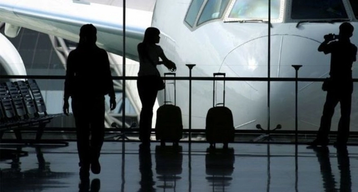 В Азербайджане изменен список предметов ручной клади, допущенных к перевозке на борту самолета