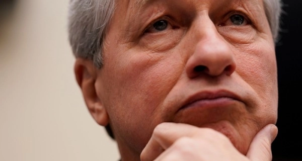 Глава JPMorgan Chase выступил против удаленной работы