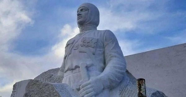 Памятник Гарегину Нжде готовят к сносу? - ВИДЕО