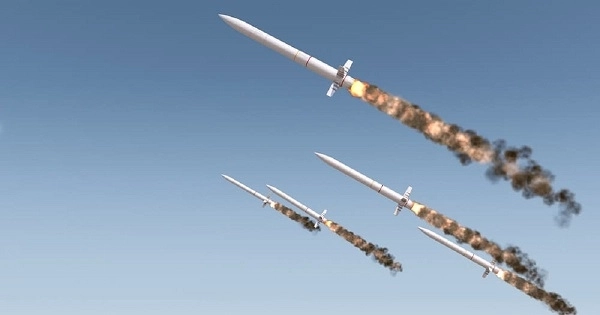 В сторону Тель-Авива выпустили десятки ракет - ВИДЕО