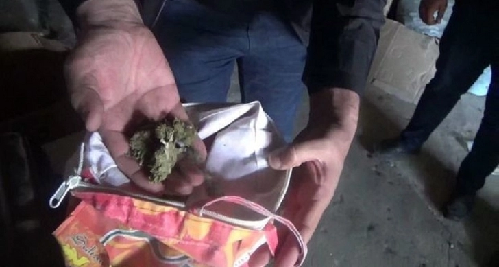 У жителя Лянкяранского района Азербайджана изъяли более трех килограмм марихуаны - ФОТО