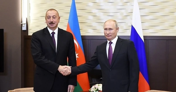 Владимир Путин поздравил Президента Азербайджана