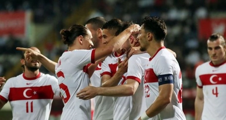 Сборная Азербайджана по футболу уступила команде Турции - ВИДЕО
