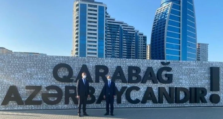 Эмин Амруллаев и Зия Сельчук посетили Парк военных трофеев в Баку - ФОТО