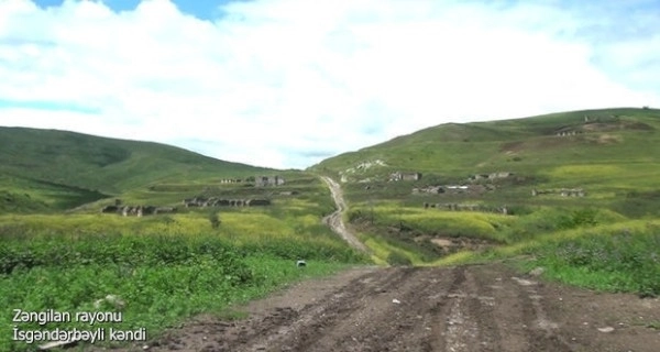 Минобороны Азербайджана показало село Искендербейли Зангиланского района - ВИДЕО