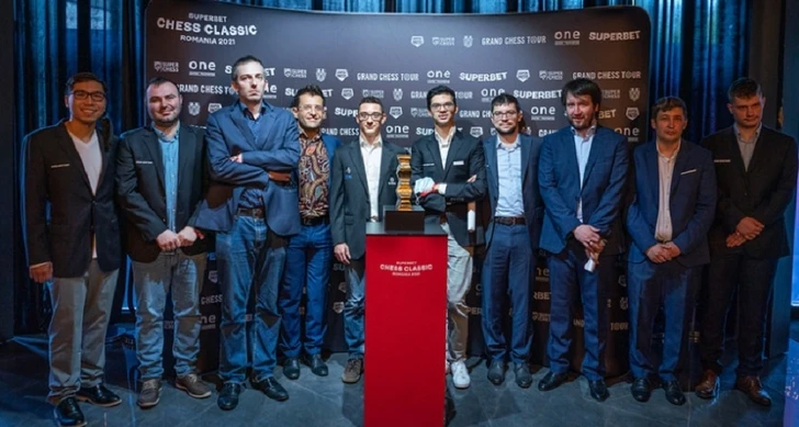 Мамедъяров и Раджабов начали с ничьих турнир 2021 Superbet Chess Classic в Бухаресте