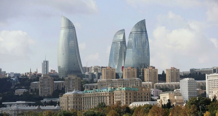 В Азербайджане открываются крупные торговые центры, спортзалы и мечети