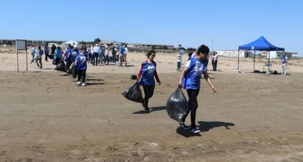 В рамках акции «Чистые водоемы» прибрежные территории очищены от мусора - ФОТО