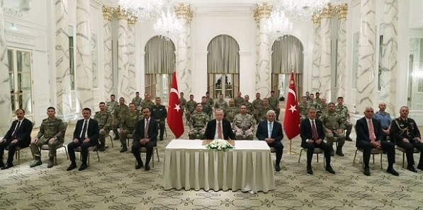 Эрдоган встретился с турецкими военнослужащими Мониторингового центра в Агдаме - ФОТО