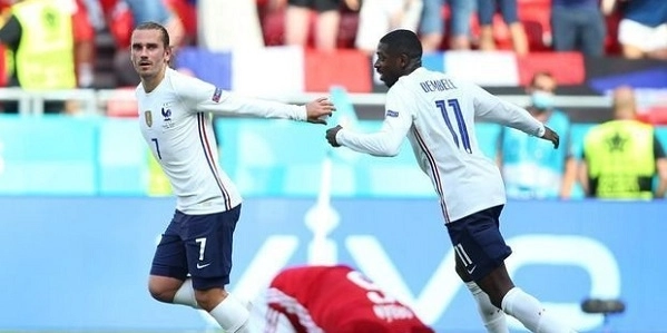 Франция ушла от поражения в матче с Венгрией - ВИДЕО