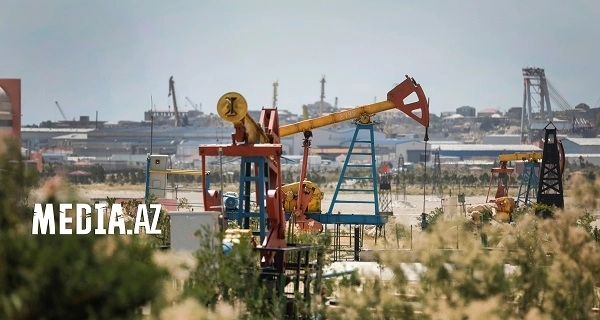 Нефть Azeri Light торгуется в районе 75 долларов за баррель