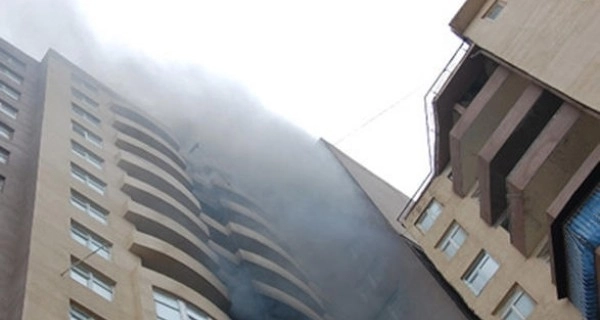 Пожар в многоэтажном доме в Баку потушен - ВИДЕО/ОБНОВЛЕНО