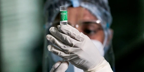 Индия намерена начать вакцинацию детей от коронавируса