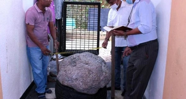 На Шри-Ланке нашли драгоценный камень весом 2,5 млн карат