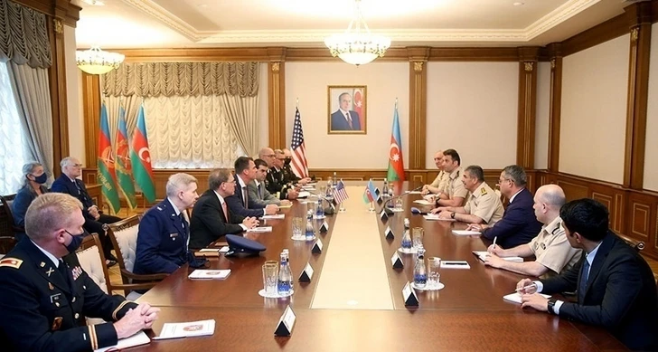 Ответственность за эскалацию напряженности лежит на военно-политическом руководстве Армении - министр обороны