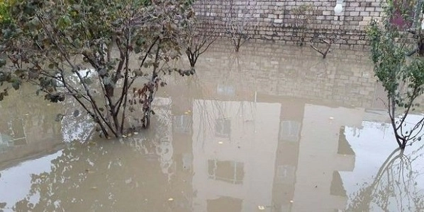 Проливные дожди в Хачмазе вызвали ряд сложностей: приостановлено электроснабжение 15 сел